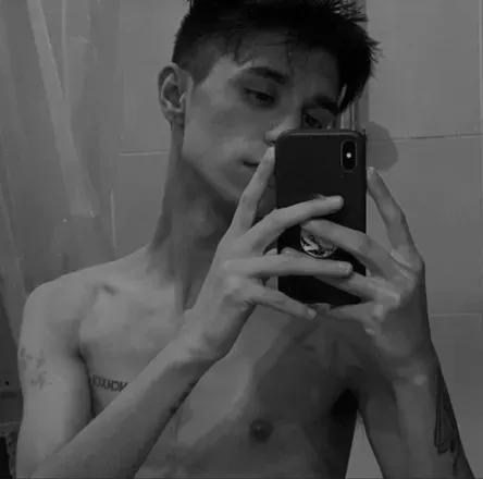 OnlyFans cuenta noah_matteo_23 avatar 1
