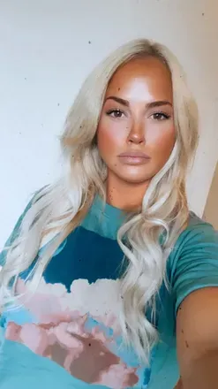 OnlyFans cuenta blondetatted-mommy avatar 1