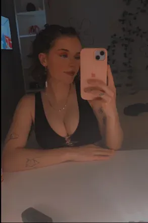 OnlyFans cuenta itty.bitty.megs avatar 1