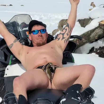 OnlyFans cuenta bowhuntingbear avatar 1