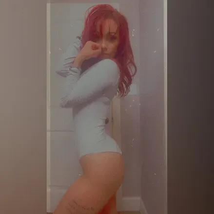 OnlyFans cuenta kozmickrissy92 avatar 1