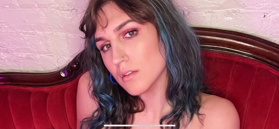 OnlyFans cuenta mira_blush header 2