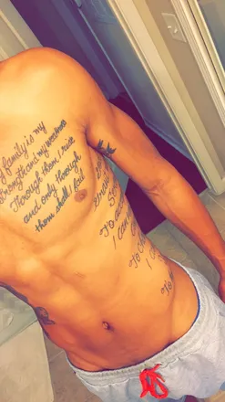 OnlyFans cuenta prettyboittazz header 2