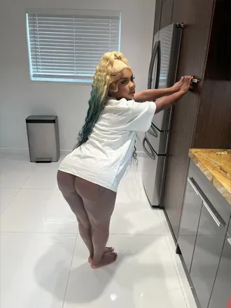 OnlyFans cuenta sukigoodcoochie avatar 1