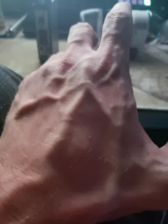 OnlyFans account  fallformyvoice avatar 1