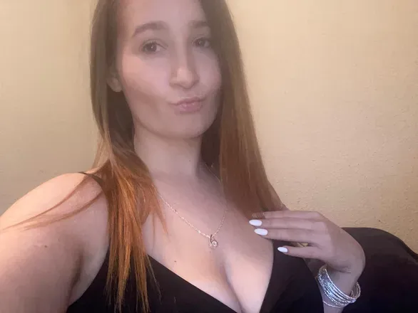 OnlyFans cuenta emmalisaaa2234 avatar 1