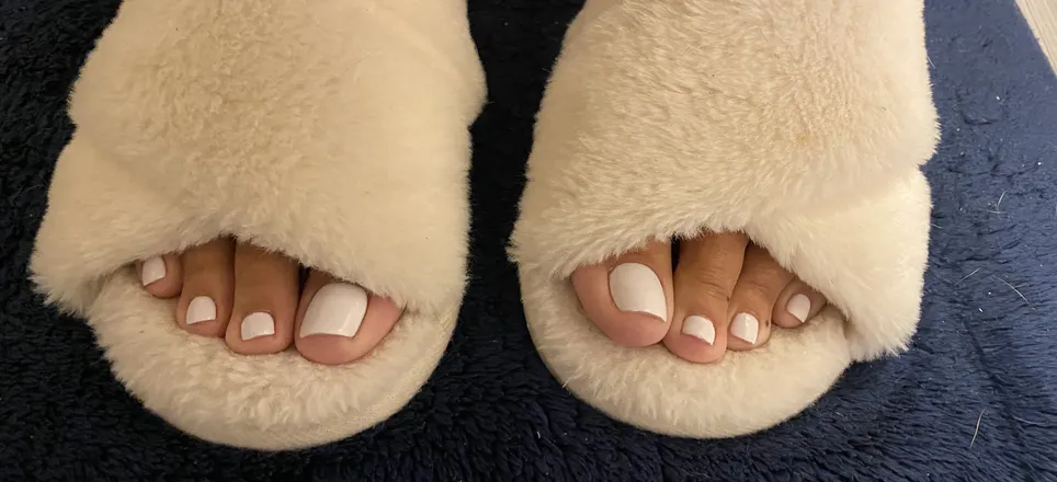 OnlyFans cuenta prettyfeetx2 header 2