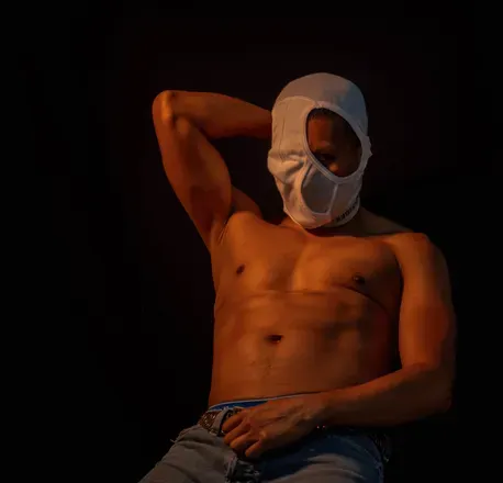 OnlyFans cuenta manwithamask avatar 1
