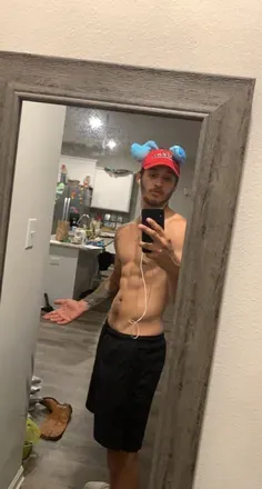 OnlyFans cuenta yourfavhero avatar 1