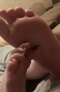 OnlyFans cuenta novareifeet header 2