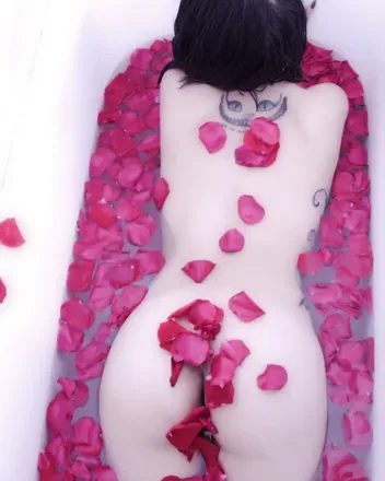 OnlyFans account  snowdark avatar 1
