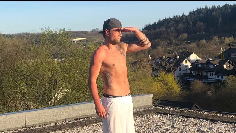 OnlyFans account  in_tim header 2