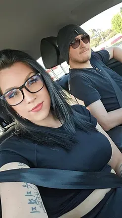 OnlyFans cuenta sam_and_izzy avatar 1