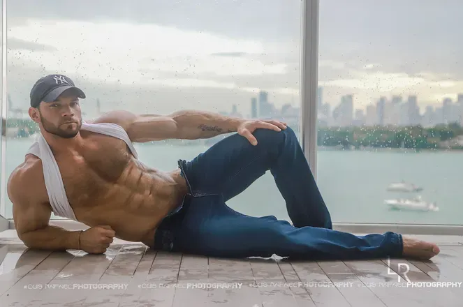 OnlyFans cuenta lukelayne90 header 2