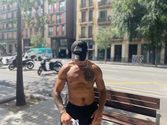 OnlyFans cuenta derek2327 header 2