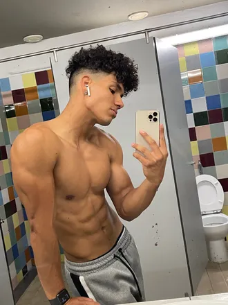 OnlyFans cuenta bastianfaillace header 2