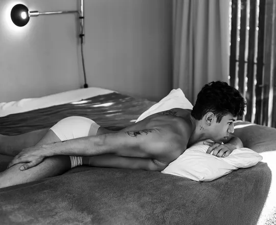 OnlyFans cuenta zeusfaria header 2