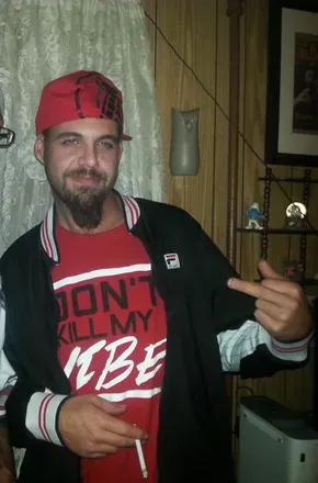 OnlyFans cuenta 304wvhillbillybikercock avatar 1