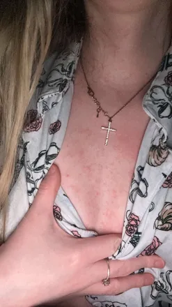 OnlyFans cuenta teenytinybabe header 2