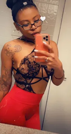 OnlyFans cuenta eaturheartoutt header 2