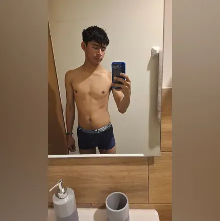 OnlyFans account  thinb0y avatar 1