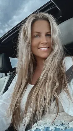 OnlyFans account  karacarrison avatar 1