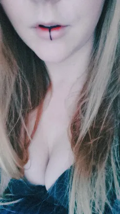 OnlyFans cuenta lovelygiiirl header 2