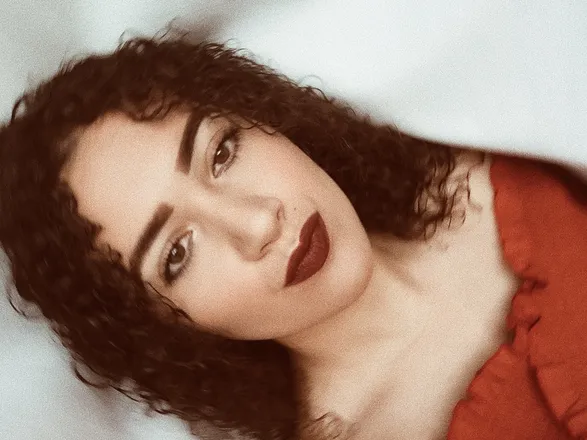 OnlyFans cuenta curlylatina_ header 2