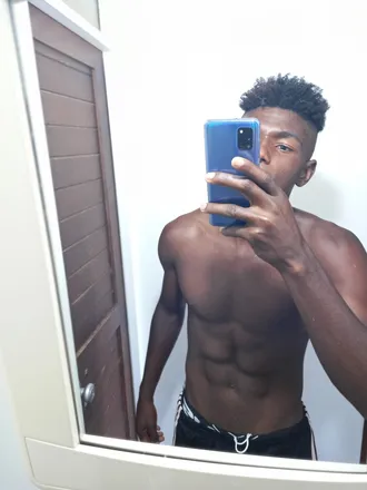 OnlyFans cuenta bryan.rodriguez header 2