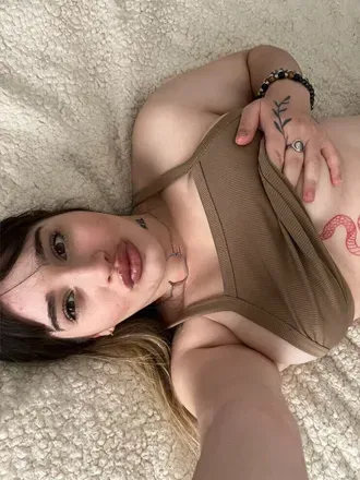 OnlyFans cuenta camila65432 header 2