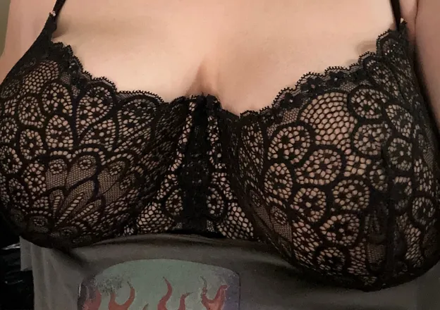 OnlyFans cuenta pantyandlacequeen header 2