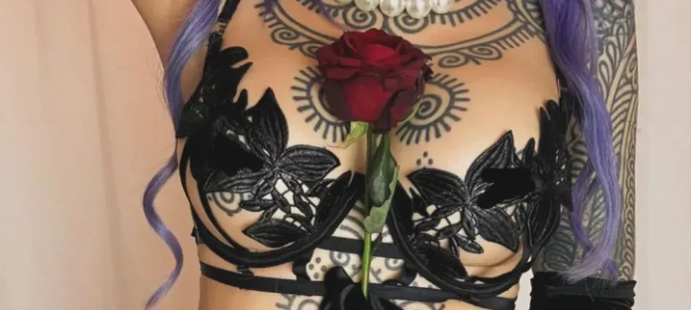OnlyFans cuenta onlyh4nsfree header 2