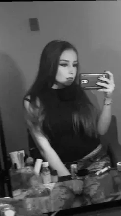 OnlyFans cuenta red.kisses avatar 1
