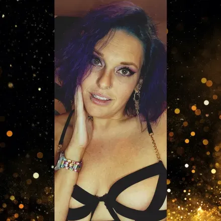 OnlyFans cuenta nerdyrockerchick avatar 1