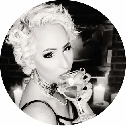 OnlyFans cuenta esmeequeen2 avatar 1