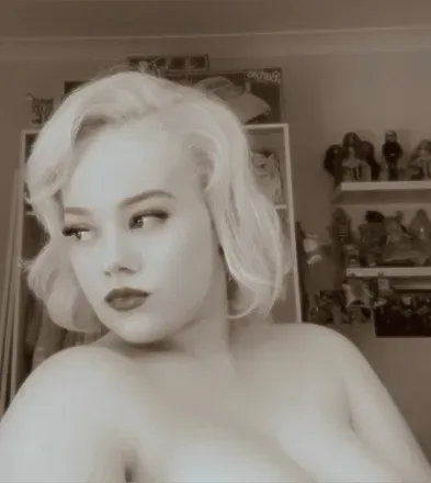 OnlyFans cuenta your_virgin_dream avatar 1