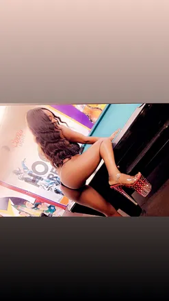 OnlyFans cuenta lovetinymarie header 1