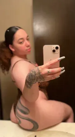 OnlyFans cuenta thatthickbitchvia avatar 1