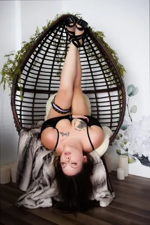 OnlyFans cuenta alydollbaby header 2