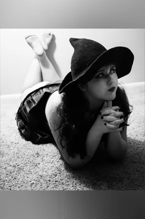 OnlyFans cuenta littlesongbird101 header 2