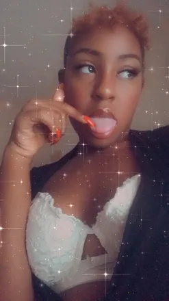 OnlyFans cuenta qthagoddess header 2