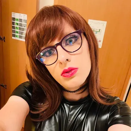 OnlyFans cuenta shinyjulia avatar 1