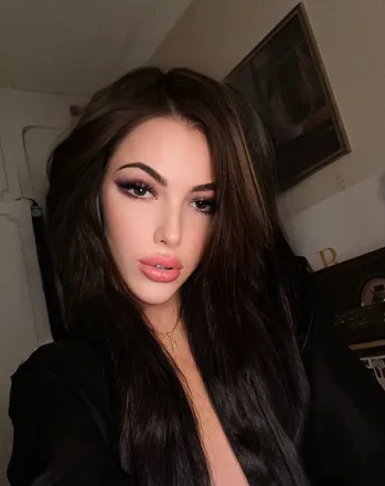 OnlyFans cuenta lauragaura avatar 1