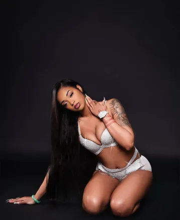 OnlyFans cuenta cashmadecandii header 2