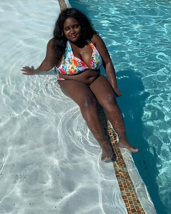 OnlyFans account  lola_gemz_official_offic header 2