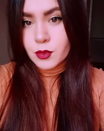 OnlyFans cuenta caroline-23 avatar 1