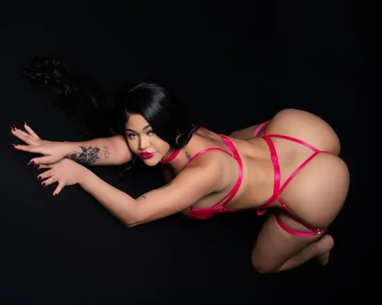 OnlyFans cuenta thegoodpussy header 2