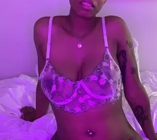 OnlyFans cuenta bimbomarxist header 2