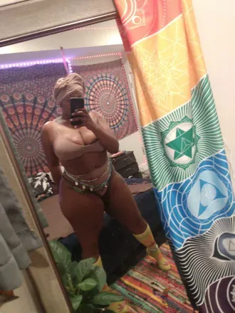 OnlyFans account  thickiie avatar 1