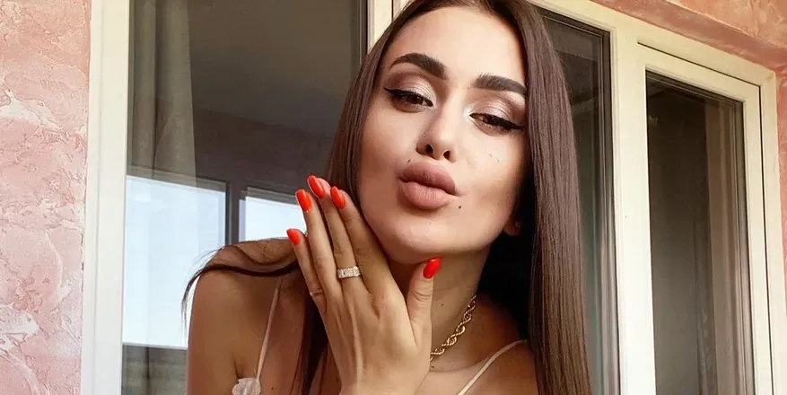 OnlyFans account  valent2000 header 2